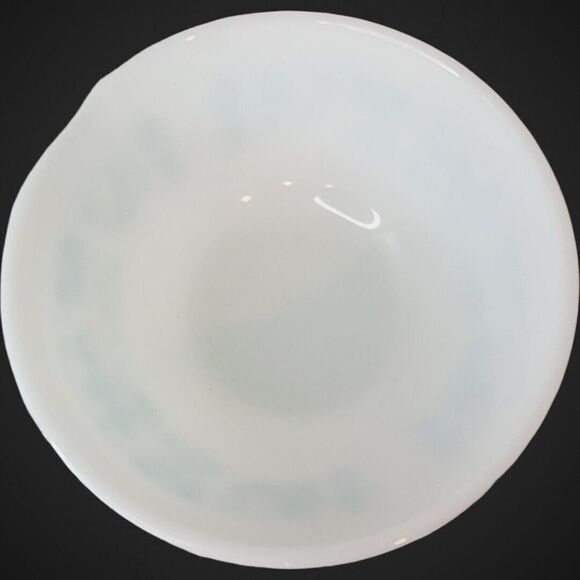 Vintage Pyrex Amish Butterprint Mixing Bowl # 402 White Turquoise 1.5 Qt - Picture 9 of 14